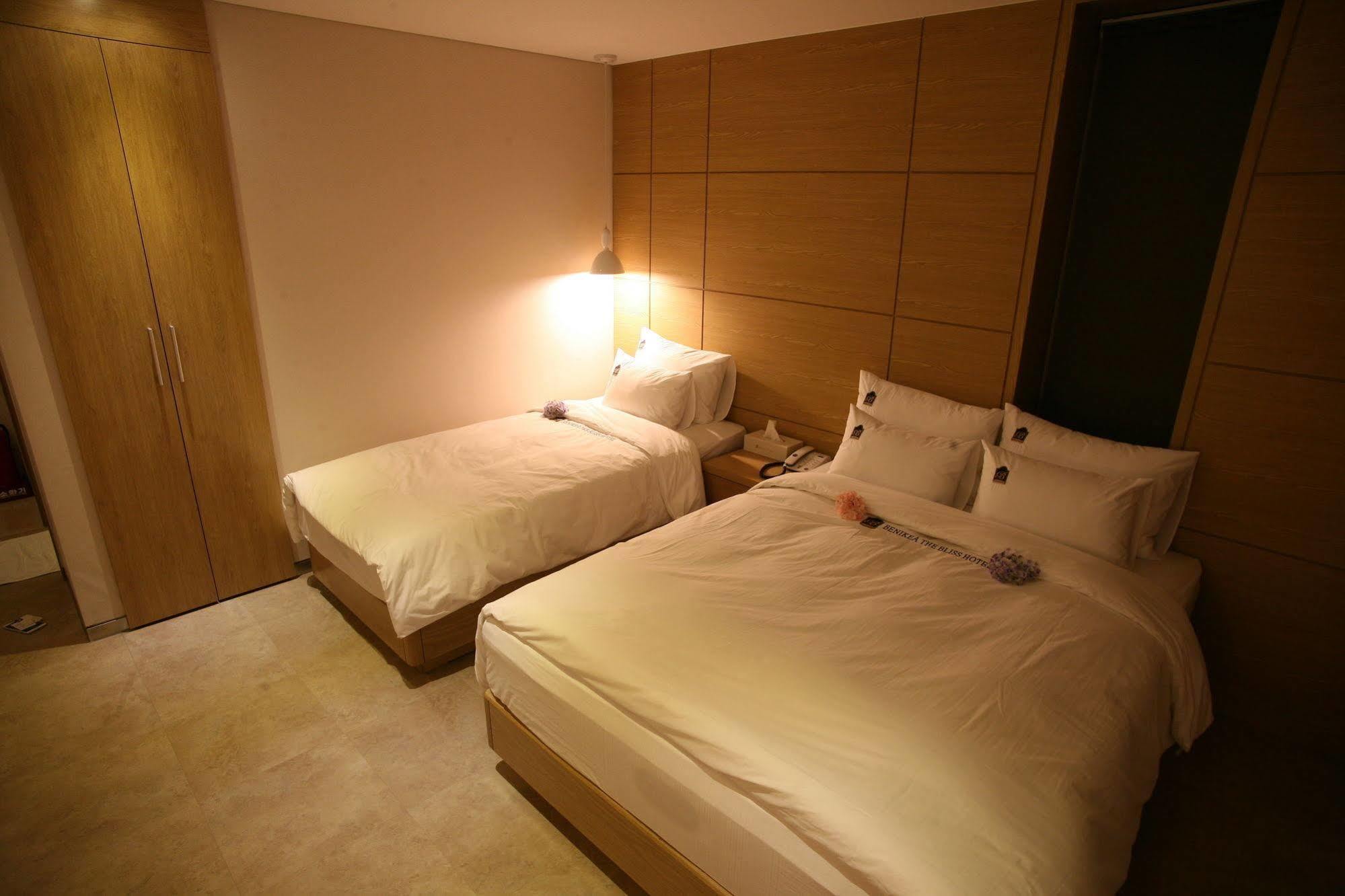 Benikea The Bliss Hotel Incheon Exterior photo