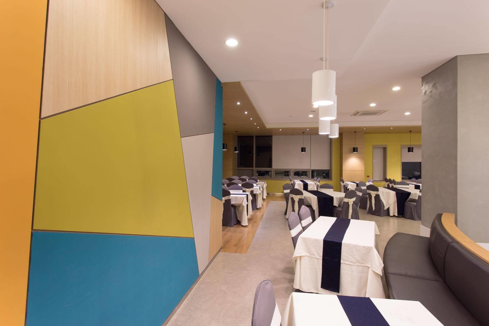 Benikea The Bliss Hotel Incheon Exterior photo