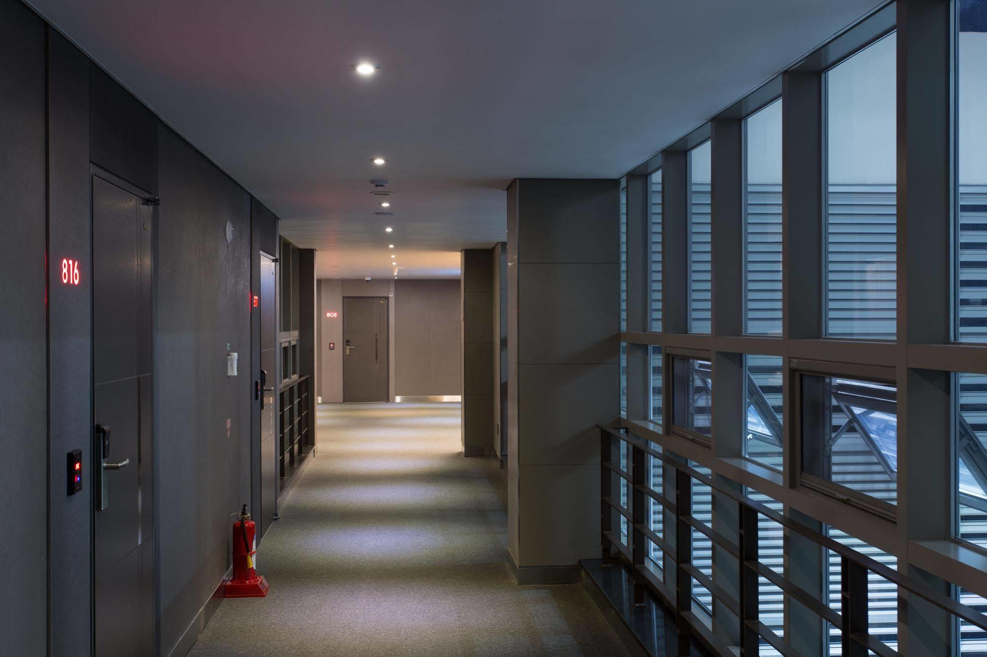Benikea The Bliss Hotel Incheon Exterior photo